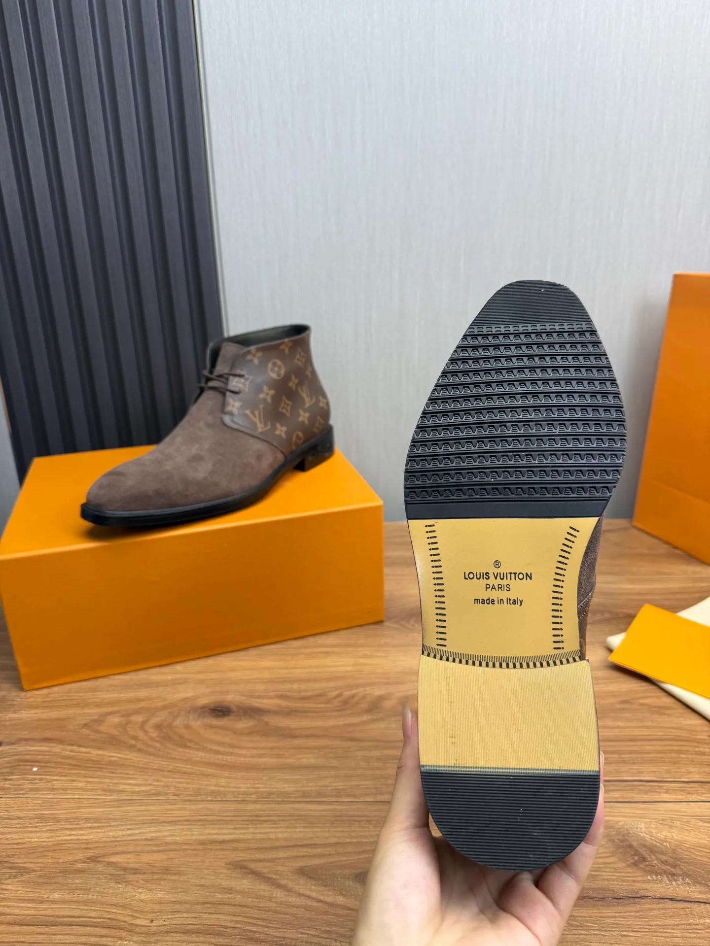 Men's shoes 💰760💰 LV. - Men's business casual leather shoes, top quality cow products. 1:1 shipment ⬆️Luxury and noble 👞All imported original brand leather materials, just to create a more comfortable wearing experience, upper: original cowhide ➕Imported full cow lining, original outsole ✔️16-45 (38.45 non-returnable)